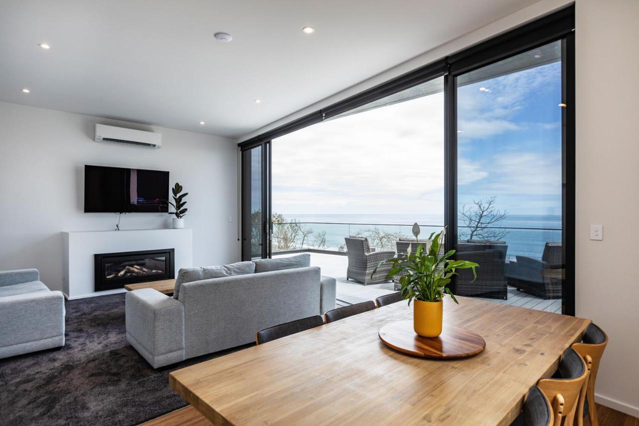 Oakura Beach Front Apartments Exterior photo