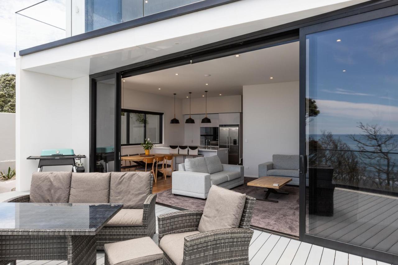 Oakura Beach Front Apartments Exterior photo